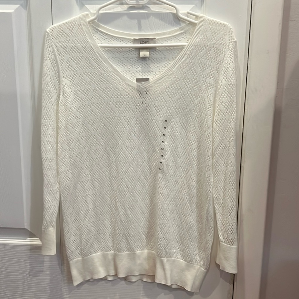 White women blouse. Brand Loft size M. New